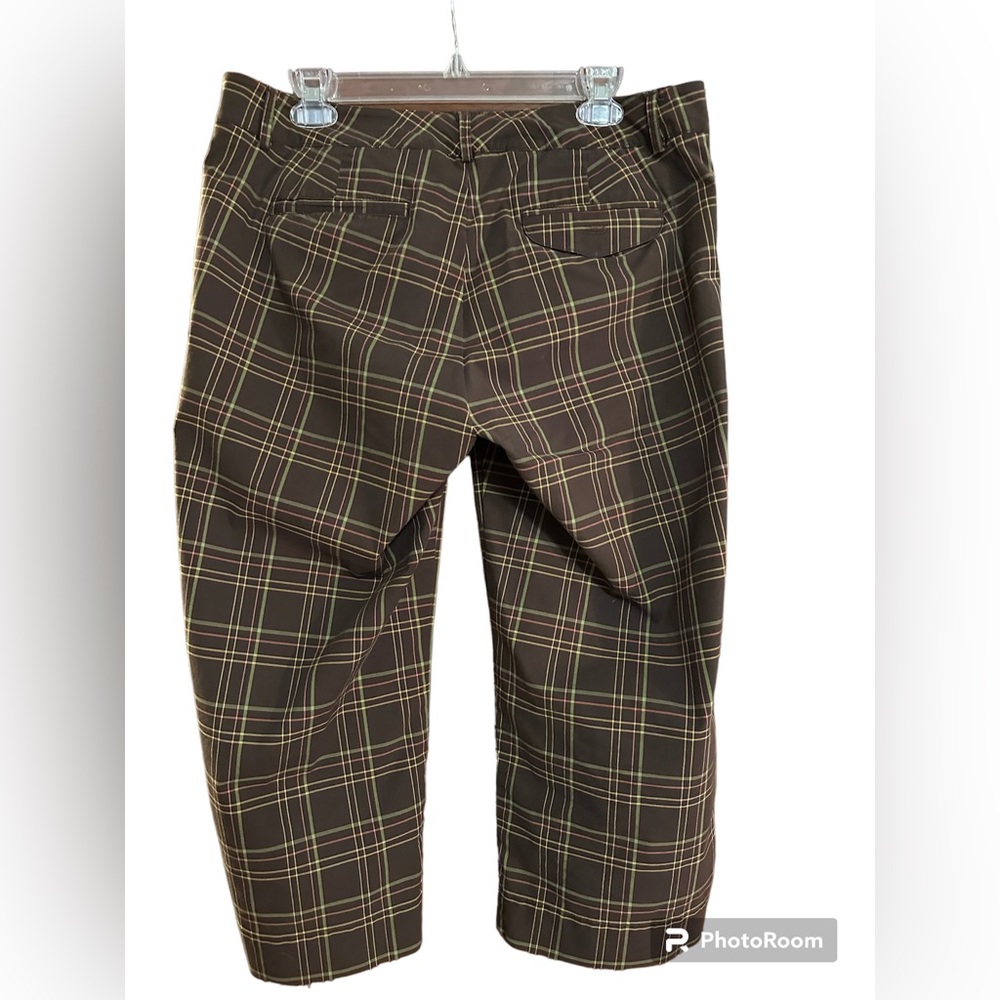 Docker Golf Capris - Picture 2 of 3